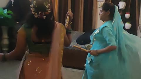Enjoy the indian traditional garba dandiya dance