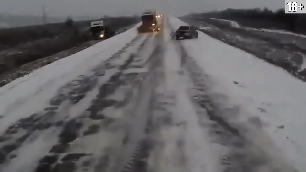 Bad Driving/Snow Crash Fails Compilation #56