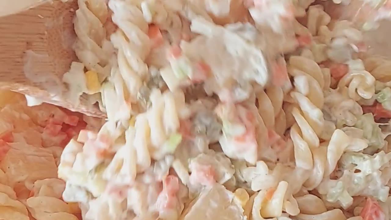 Creamy Hawaiian Style Macaroni Salad 🌺 | #shorts #salad #foryou #macsalad #hawaiianfood #bestfoods