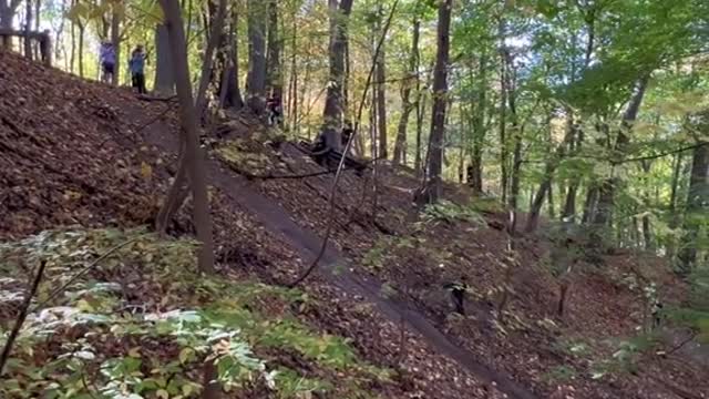Fallen leaves know the autumn wind is getting cool, time flies often recall
