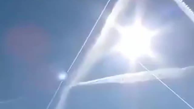 Illuminati chemtrails!