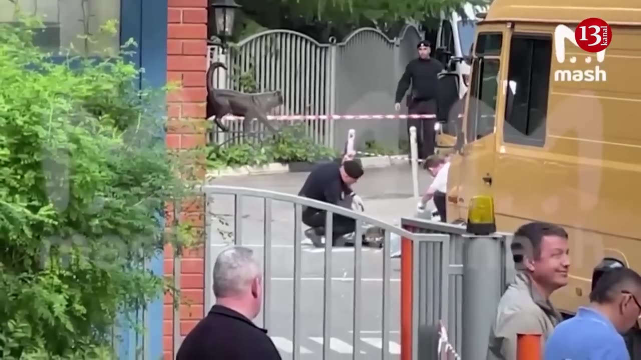 “It's coming at us, let's run away" - Russians watched drone attack on Moscow in fear