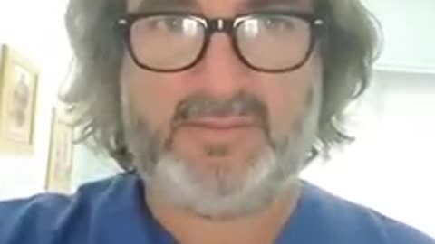 Dr. Poltrone: mentre noi ci odiamo altri stanno brindando ed osservano ciò che accade.