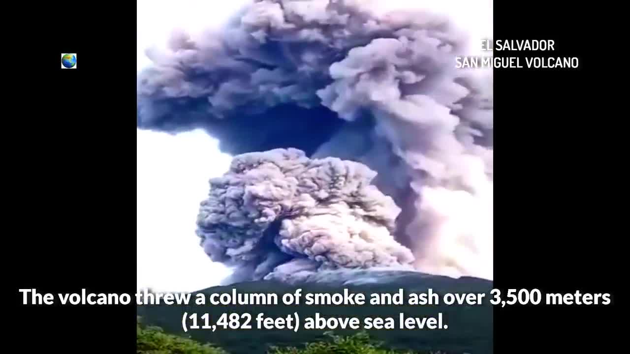 It's Happening Right Now: The Volcano Has Awakened With a Terrible Rumble