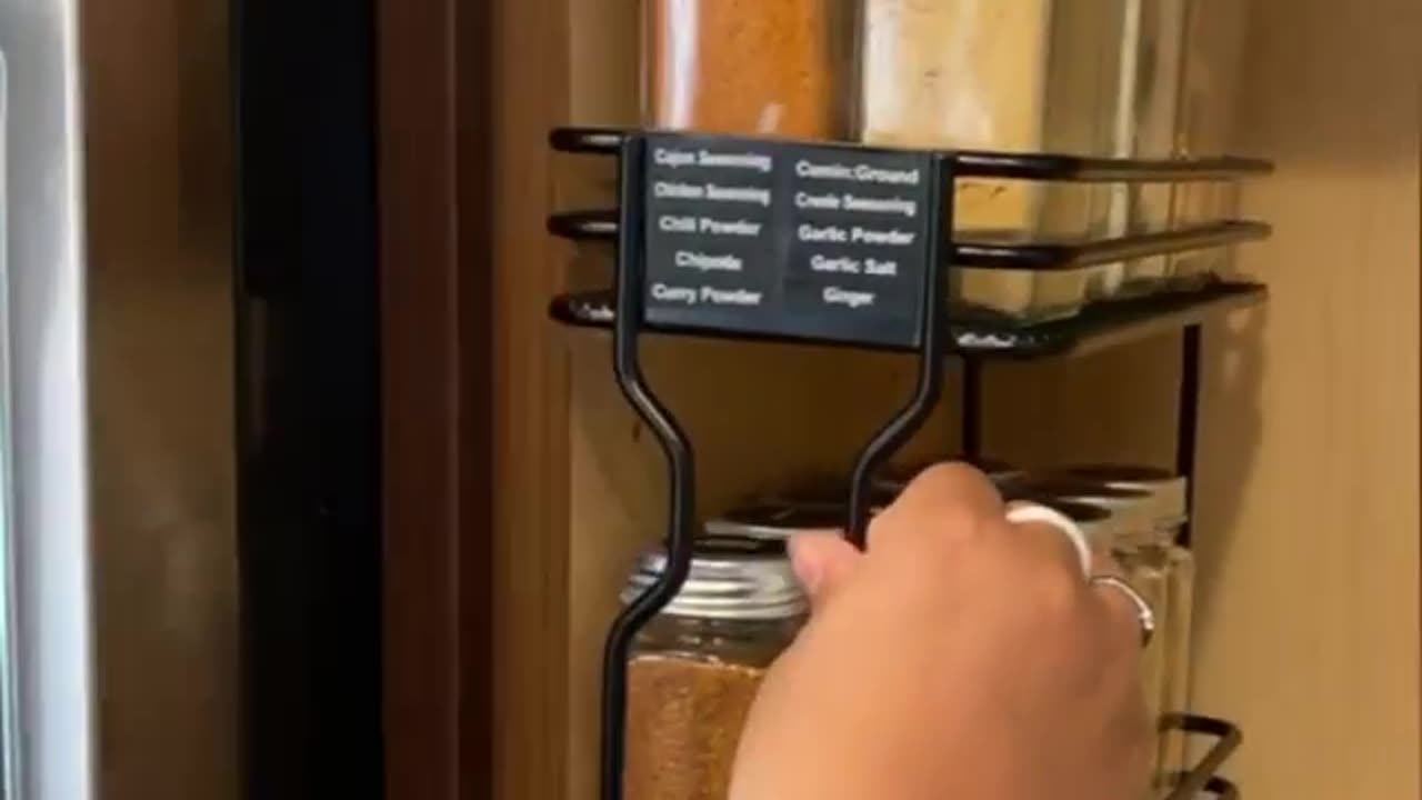 Organize Your Kitchen Spices Easily!