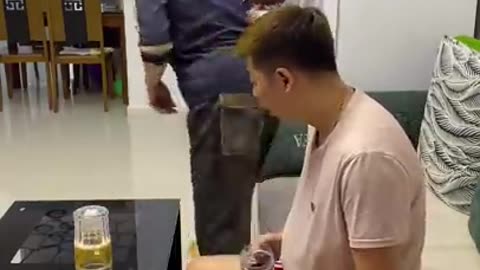 Chinese Funny Video | New Funny Videos 2022, Chinese Funny Video try not to laugh #short