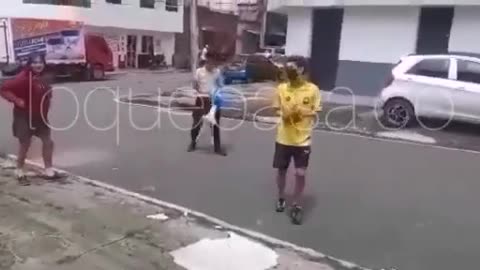 Denuncian que menores de edad se estarían enfrentando a cuchillo en las calles de Bucaramanga