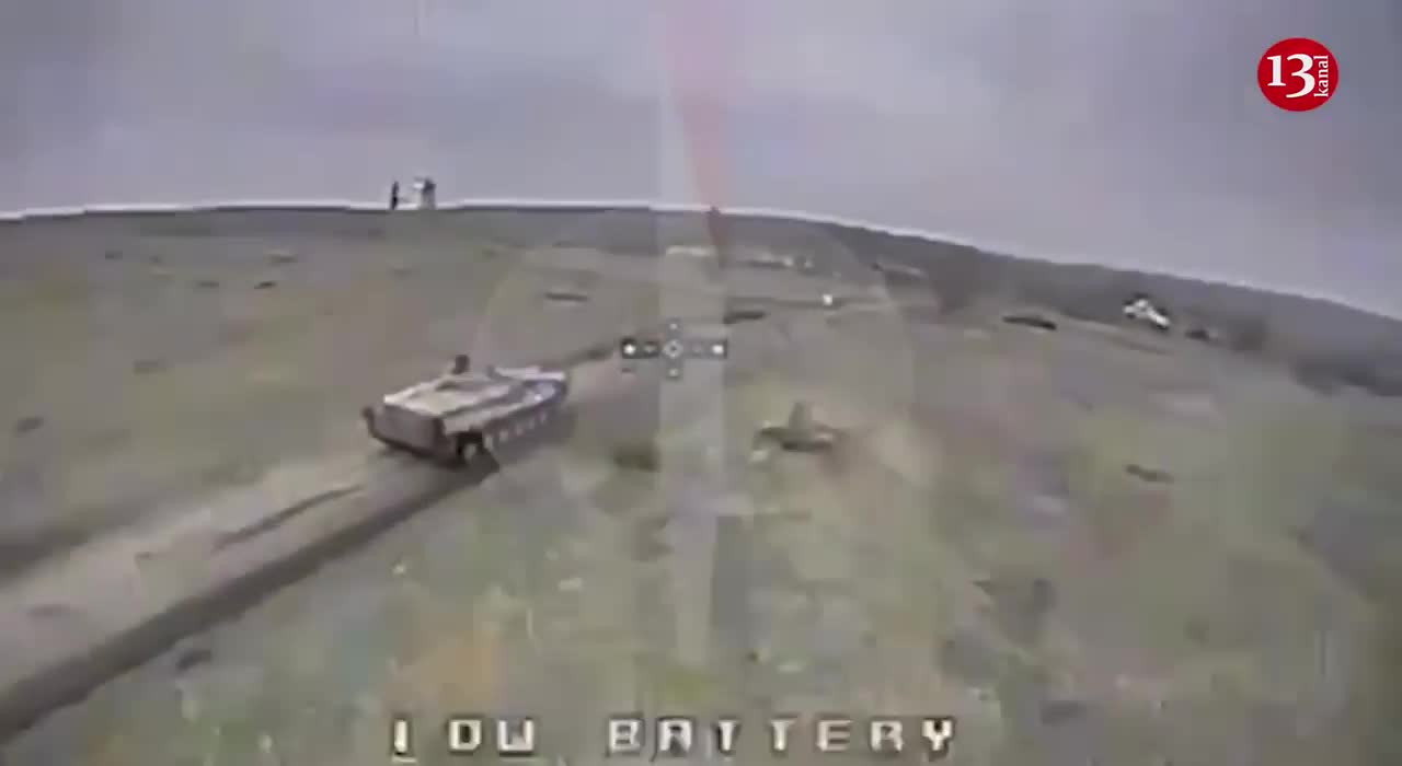 This is how kamikaze drones "hunt" moving Russian equipment