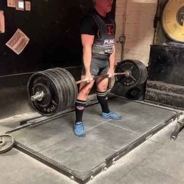700 lb DL 1/27/23 - same lift, different angle