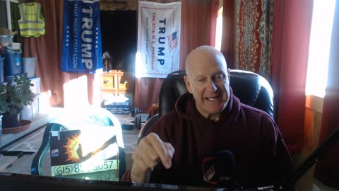 Canadian Grandfather arrested by Trudeau’s Troops for Honking With Freedom Convoy