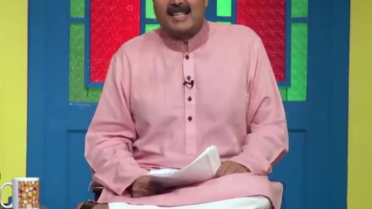 Aftab iqbal talking about snake