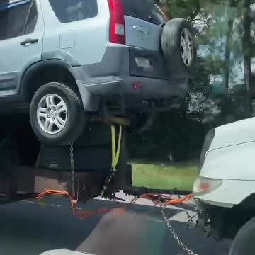 Novo modelo de transporte de veículos 😂😂