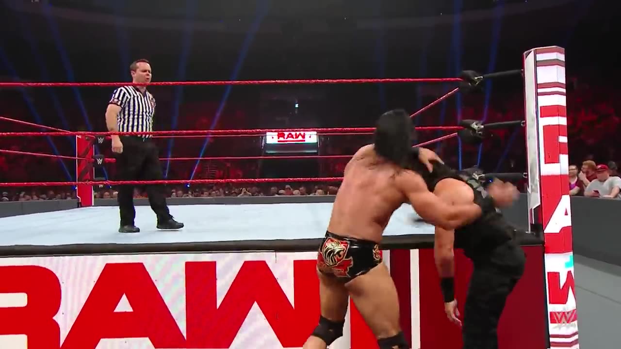 FULL MATCH — Roman Reigns vs. Drew McIntyre: Raw,