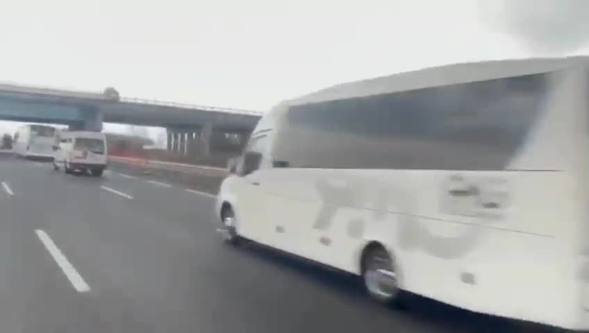 Naples - Hundreds of buses convoying in protest of Mario Draghi - the destruction of a free society