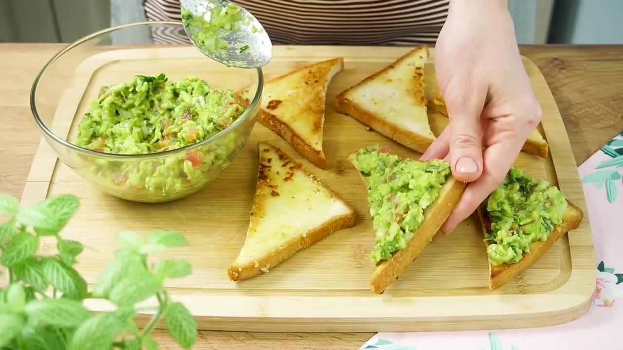 So eine leckere Avocado hast du noch nie gegessen! Vorspeisen Rezept in 10 Minuten! Frühstück