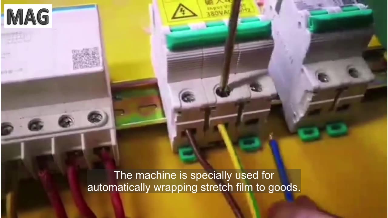 Aluminum profile wrapping machine for window making