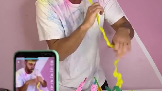 Paper streamer never ends