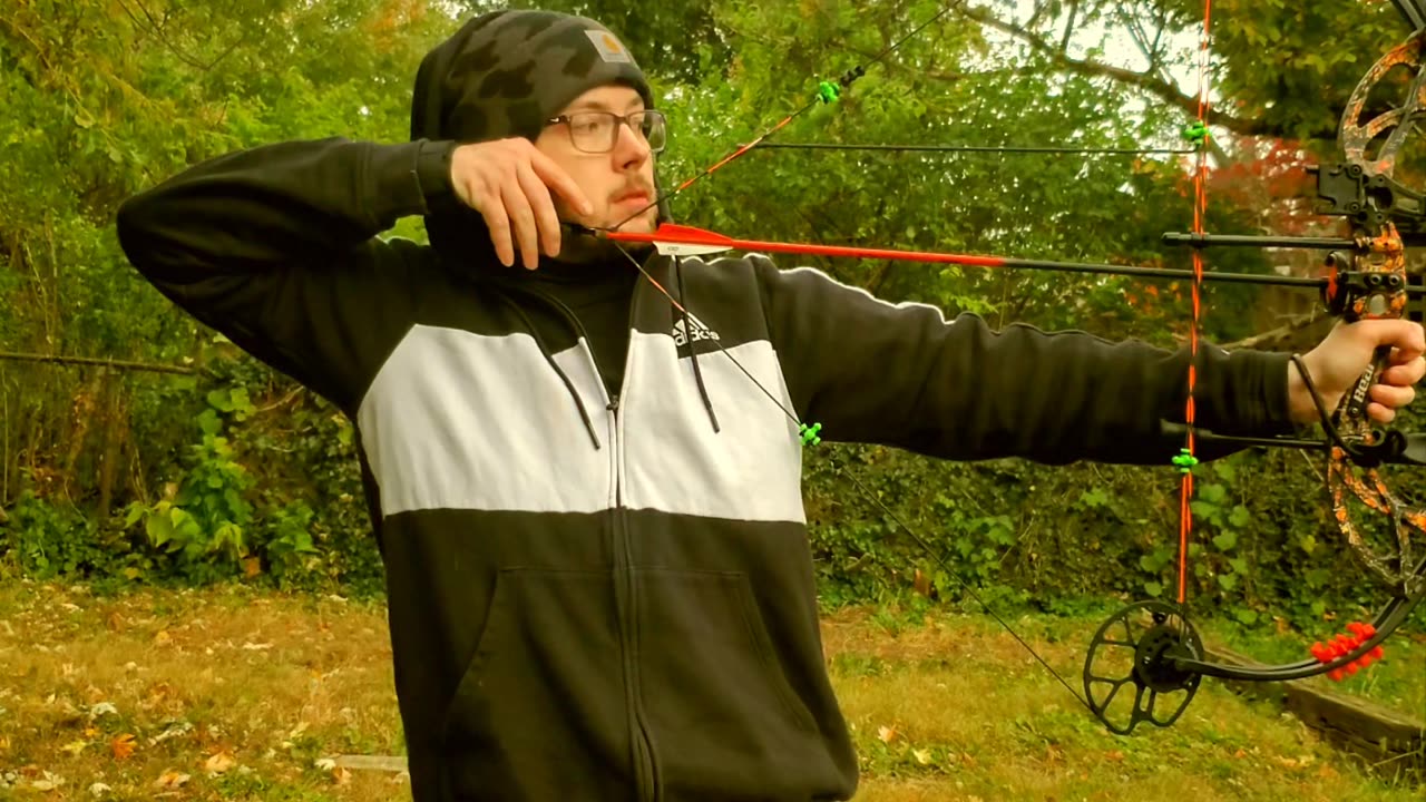 Bear Cruzer G2 practice shooting (Bow And Arrow)