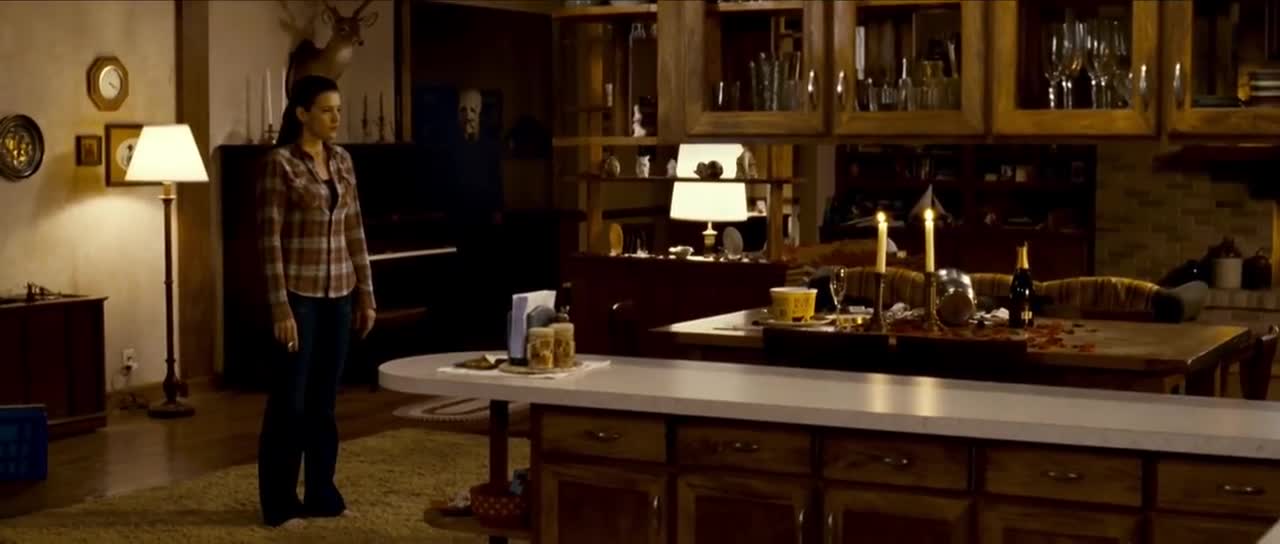 The Strangers Official Trailer