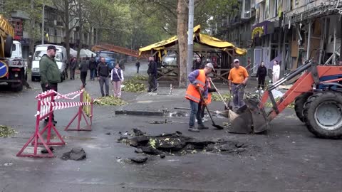 Missile attack damages residential buildings in Mykolaiv