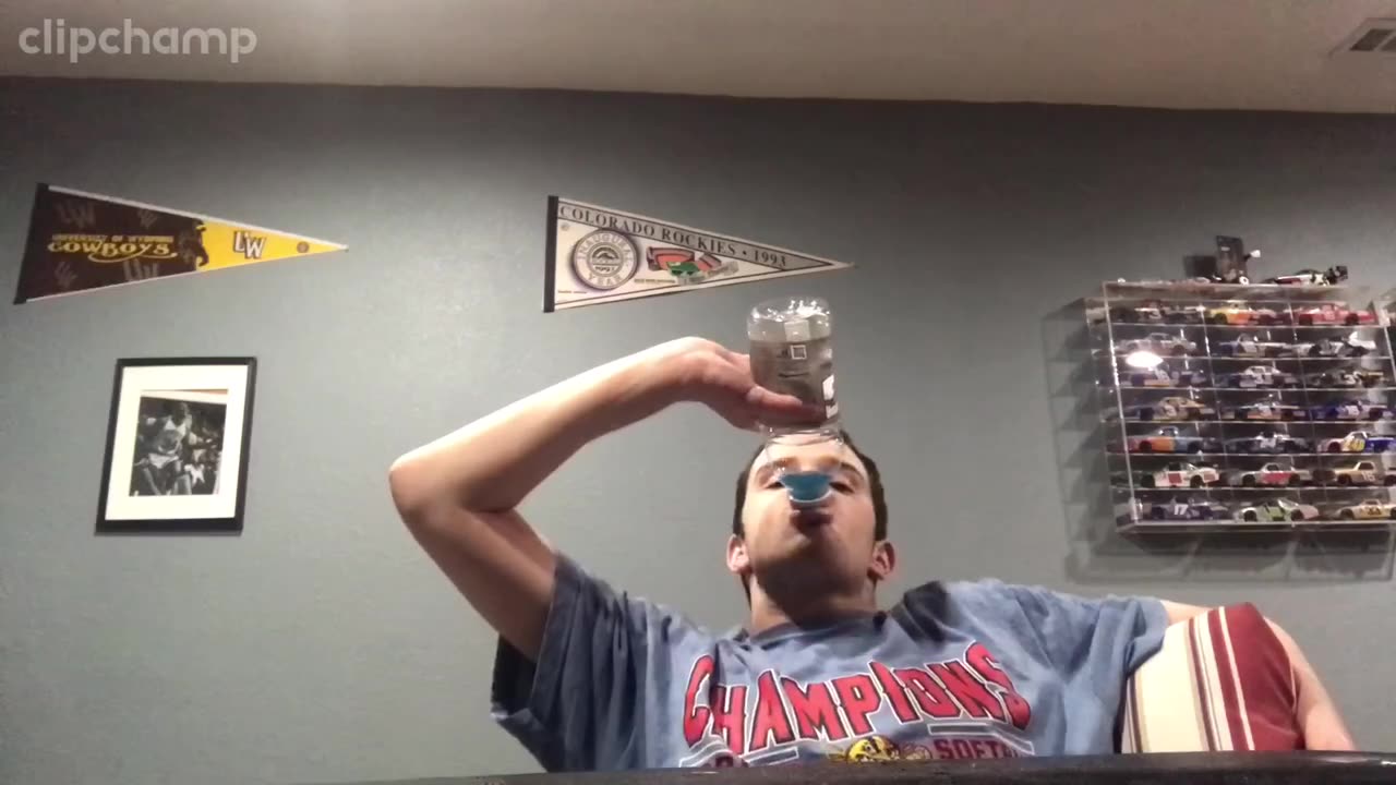 Cool blue chug