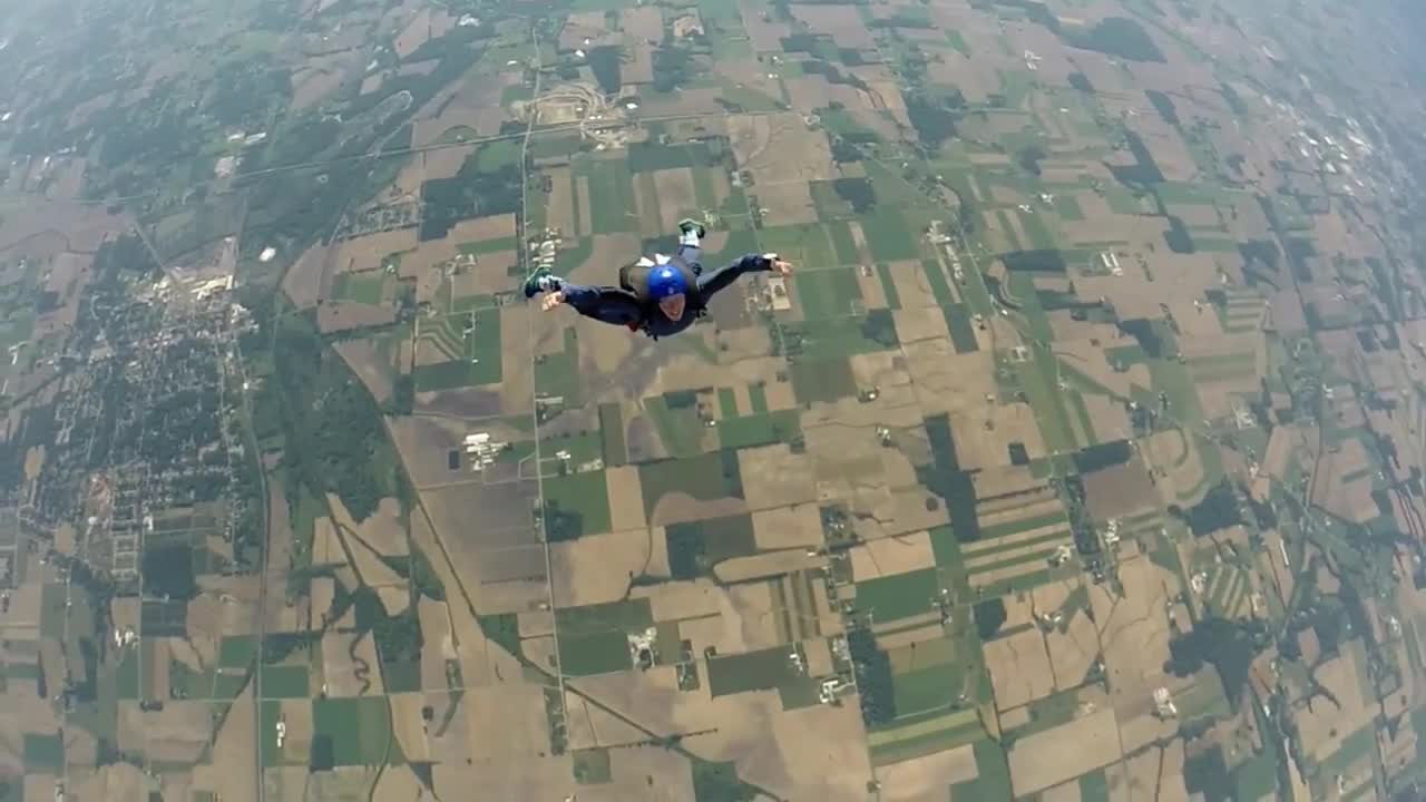 Friday Freakout - Skydiver's Parachute Rips In Half!!