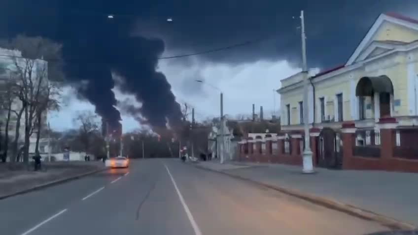 A strong fire in Odessa after rocket attacks on an oil depot