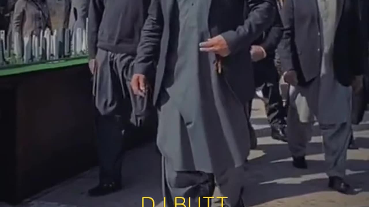 imran khan walking style🔥#shorts #shortvideo #imrankhan #attitude #attitudestatus #pti #viral
