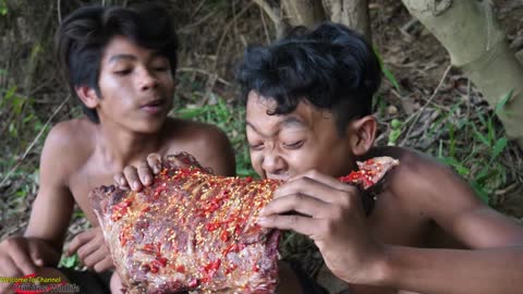 Primitive Technology - Meet The Goat And Cooking & Eating delicious