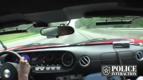 COPS VS FAST CARS - LOSING THE POLICE IN SECONDS