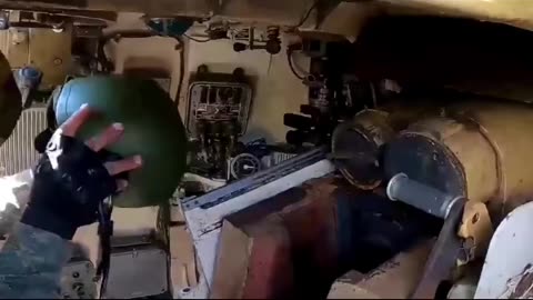 Kyiv Searches Vulnerabilities In Russian Defense But Finds Only Humiliating Defeat