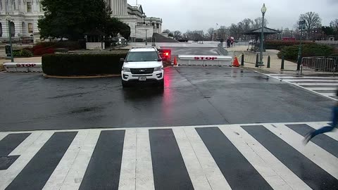 0687USCG00K25SouthBarricadePlaza_2021-01-05_16h40min00s400ms.mp4