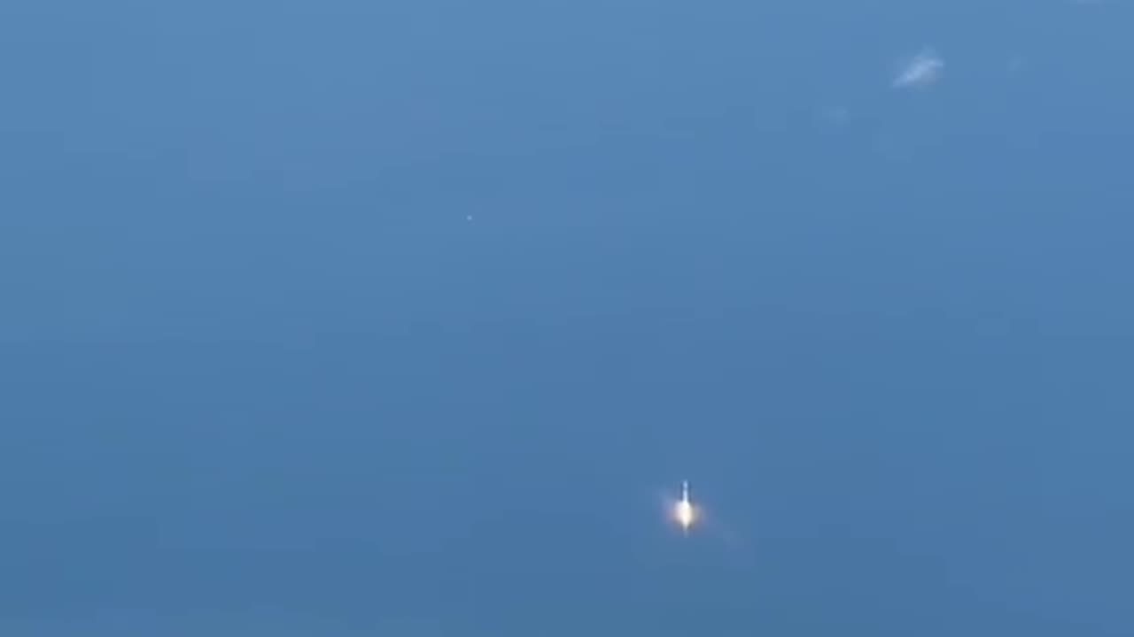 When you are on a plane and Accidentally Catch a Rocket Launch.