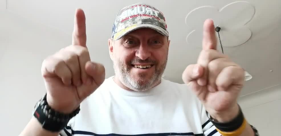23/2 DOPOLEDNÍK:…