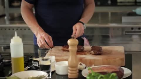 Gordon Ramsay_ how to cook the perfect steak.