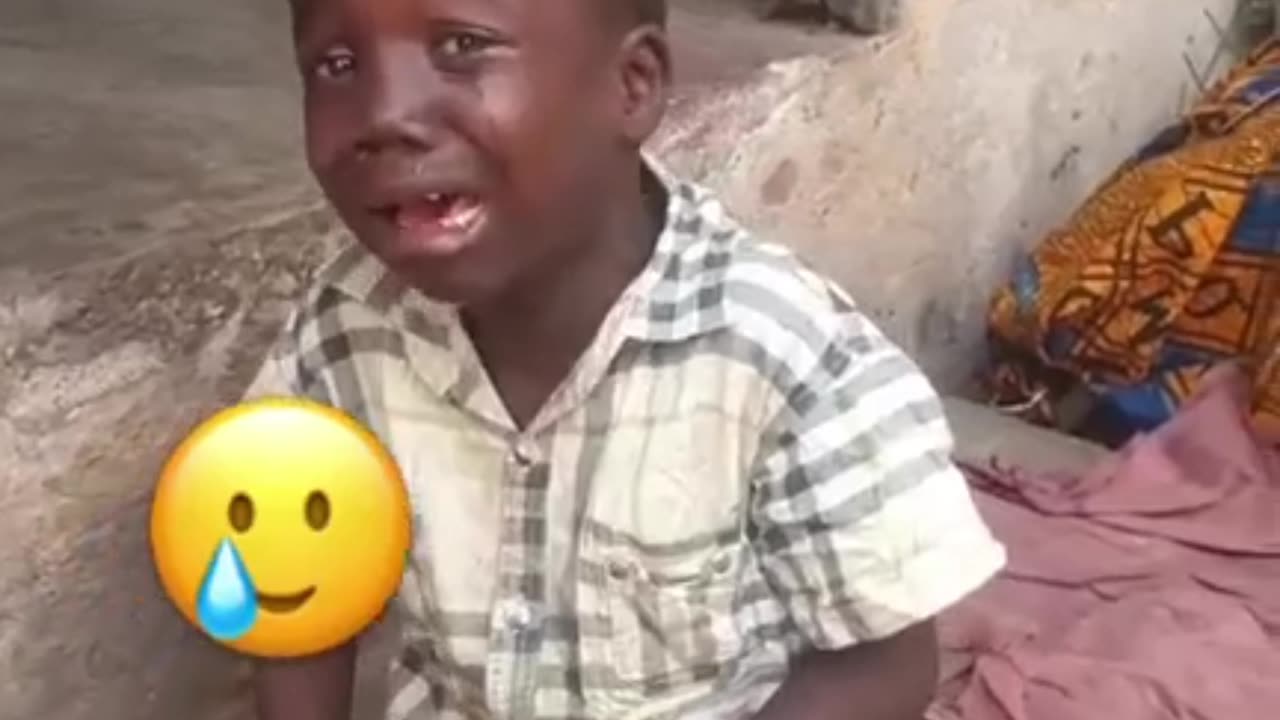 How did you make a crying child laugh || #viral #trending #funny #comedy