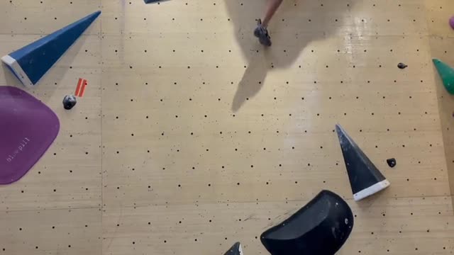 Live dubbing of beautiful women, dynamic balance v3