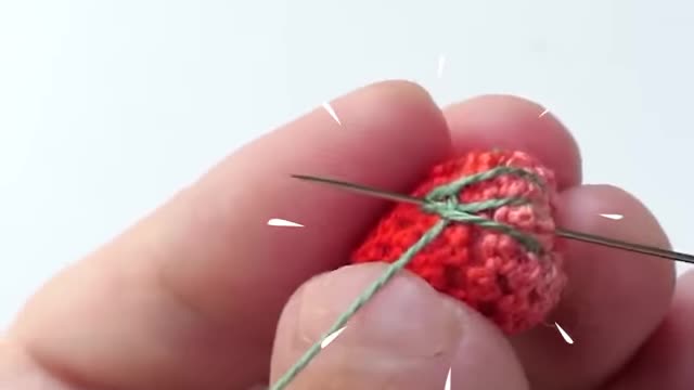 Fun-to-do strawberry earrings❣🍓
