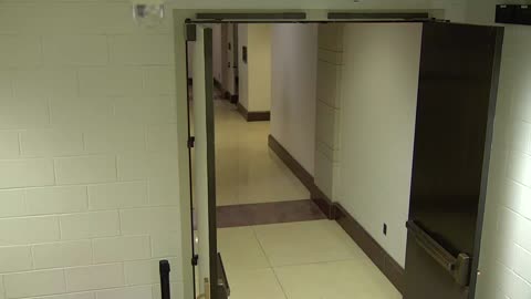 7183CVCULElevator#5Lobby_2021-01-06_06h40min01s570ms.mp4
