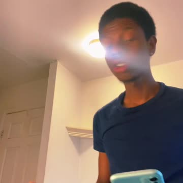 When You Break Months Of No Contact And They Reply With “Who’s This”