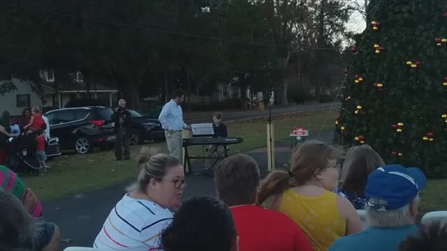 Guyton Christians Ligthing About To At 5:00pm