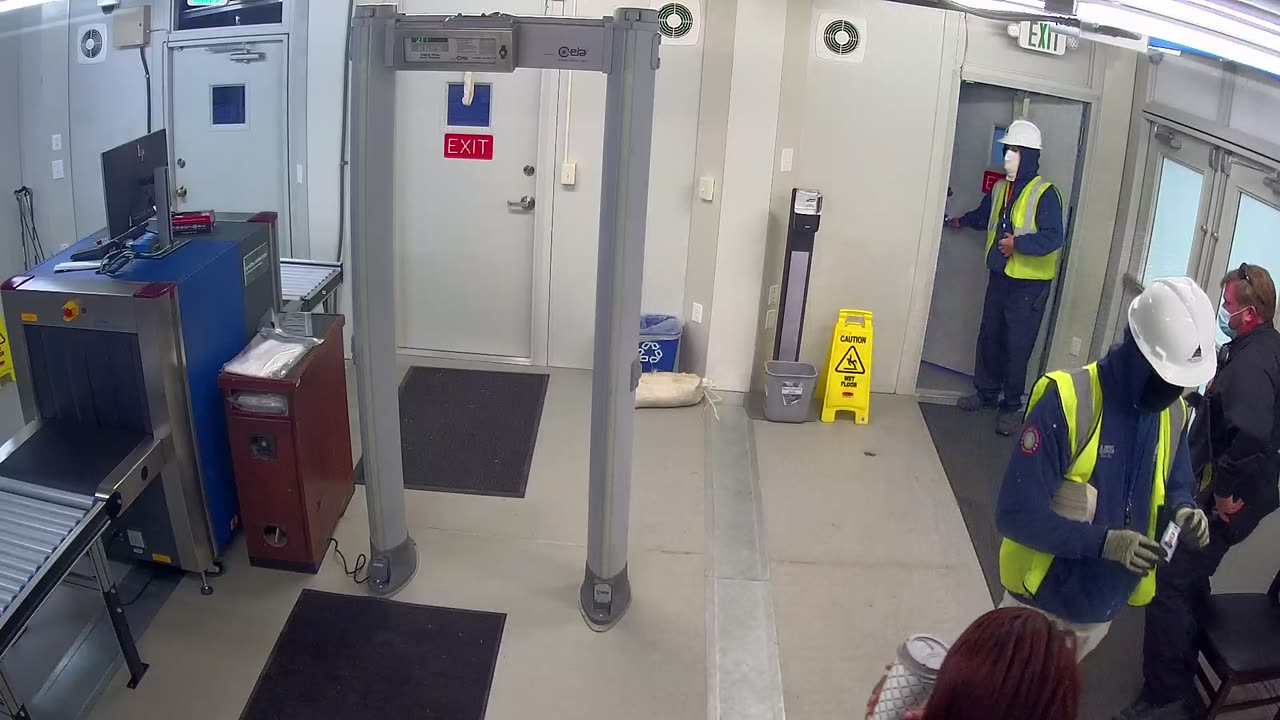 0972USCG00SouthTrailer_2021-01-06_07h00min01s497ms.mp4