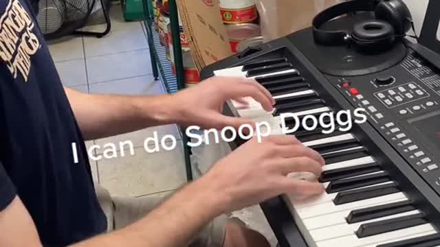 I wasn’t expecting her to do that… #cyran #piano #snoopdogg #pizza #react