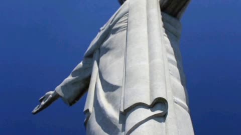 Religious Rio landmark.✈️✈️ #christtheredeemerstatue #shorts #viralvideo #trending #trendingshorts