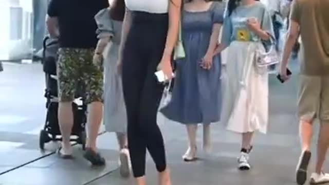Tall Beauty 😍