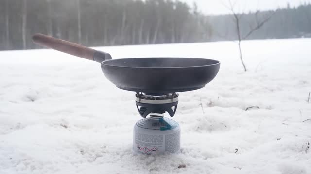 Restoring Cast Iron Pan Found from Dumpster