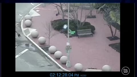 Here's the January 6 bomb camera, they moved all of them away but they forgot one