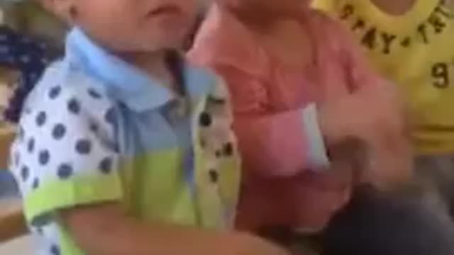 Funny kid filling slippy video