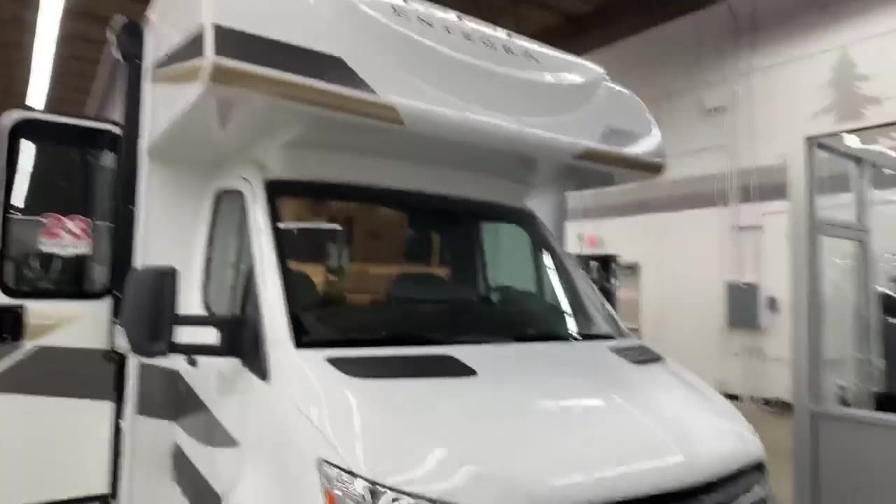 LOOK AT THIS AWESOME DRIVER!! | 2024 ENTEGRA QUEST 24L