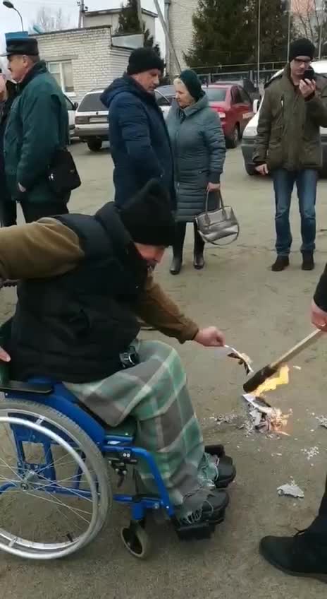 Zhitomir, Ukraine: Citizens burn energy bills to protest skyrocketing energy prices